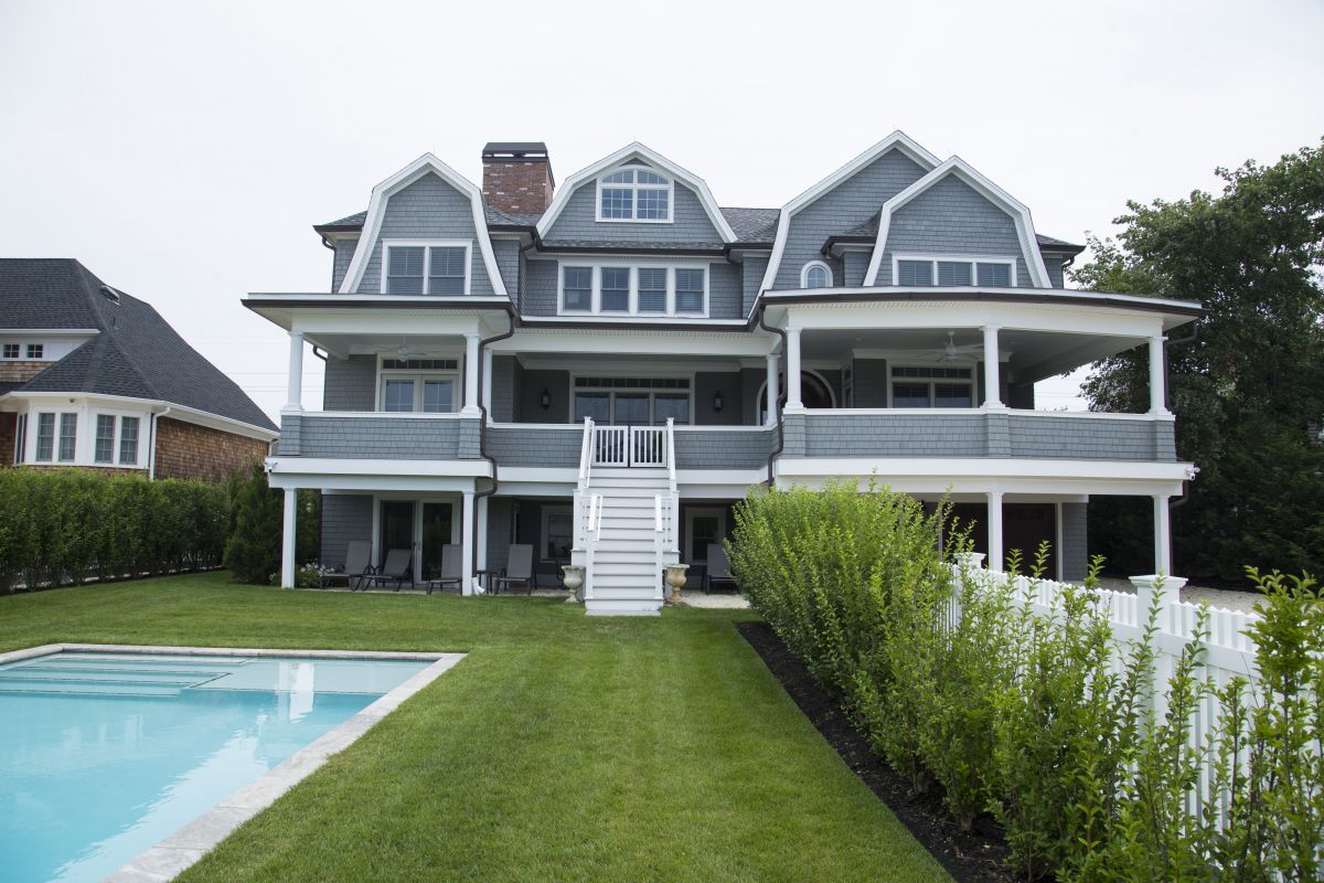 Bayfront custom home in Mantoloking, NJ