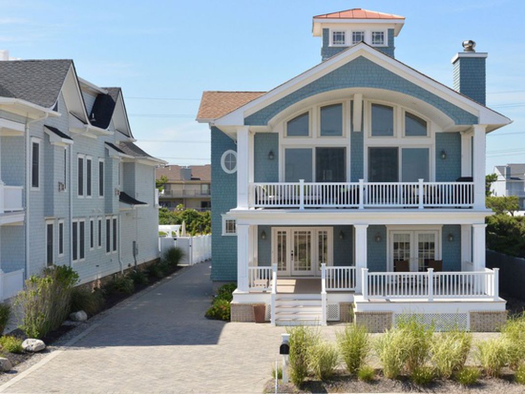 Custom home in Sea Bright, NJ